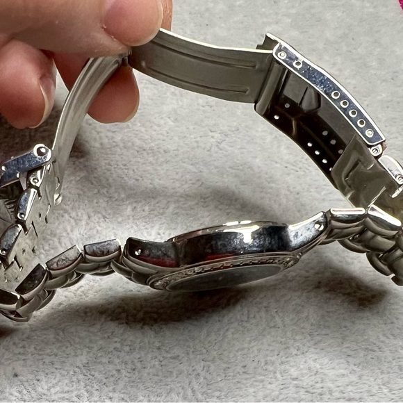 Womens Relic Wet Watch Blue Mother Of Pearl Design Water Resistant - Picture 5 of 6